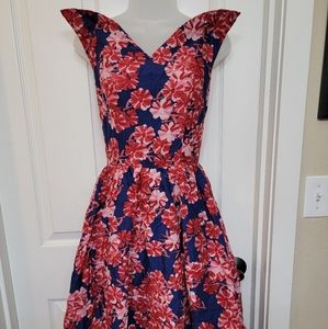 VINTAGE INSPIRED FLORAL DRESS
